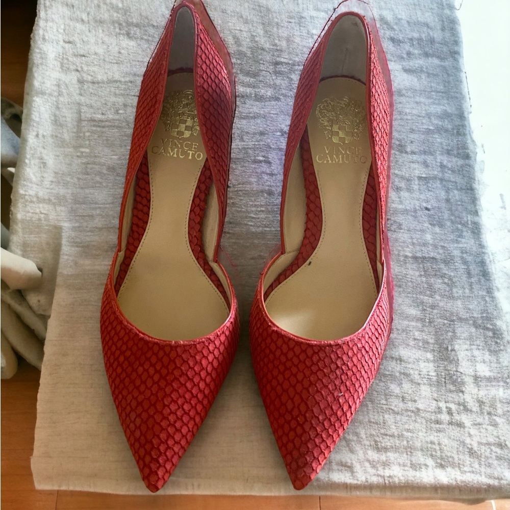 Stunning Red Textured Pumps